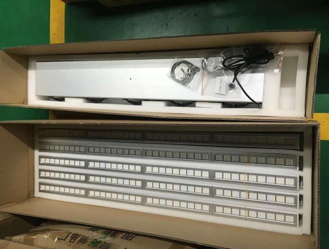 Hydroponic Growing Systems Full Spectrum Bluetooth Rj14 Group Control 800W LED Grow Light